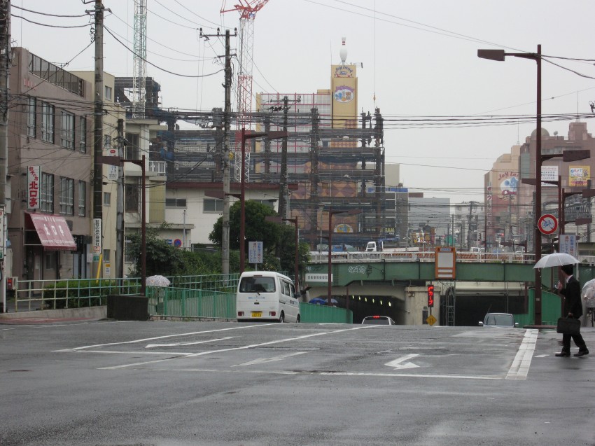 �ʐ^���\�������܂ł��΂炭���҂�������