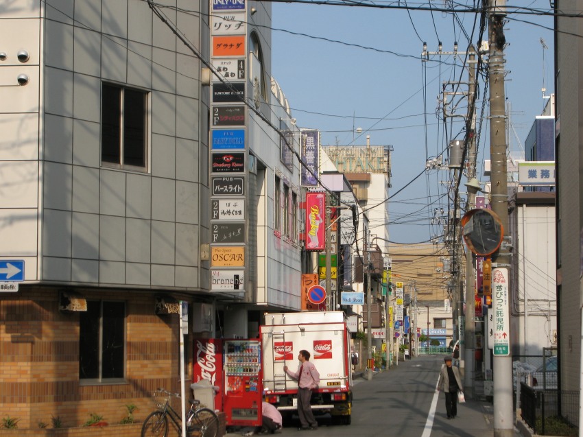 �ʐ^���\�������܂ł��΂炭���҂�������