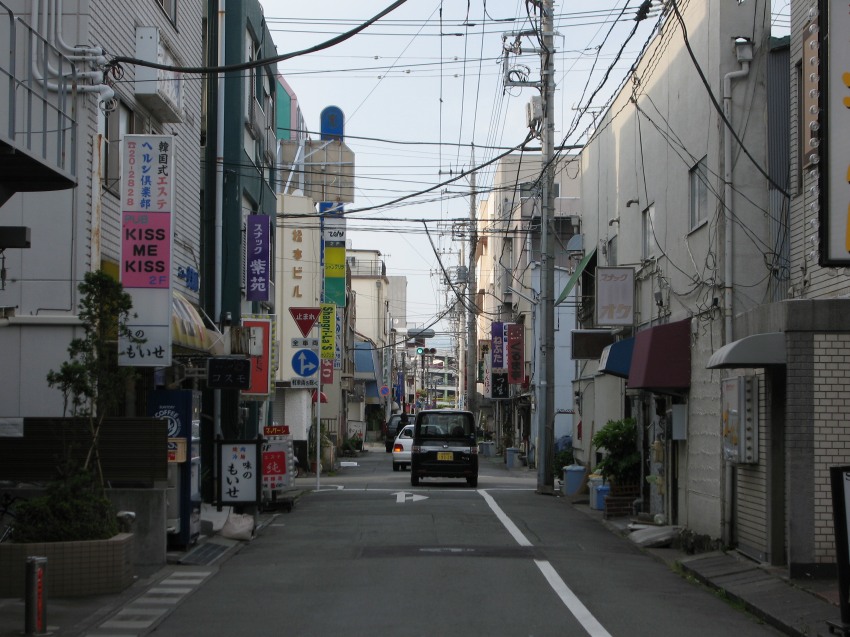 �ʐ^���\�������܂ł��΂炭���҂�������