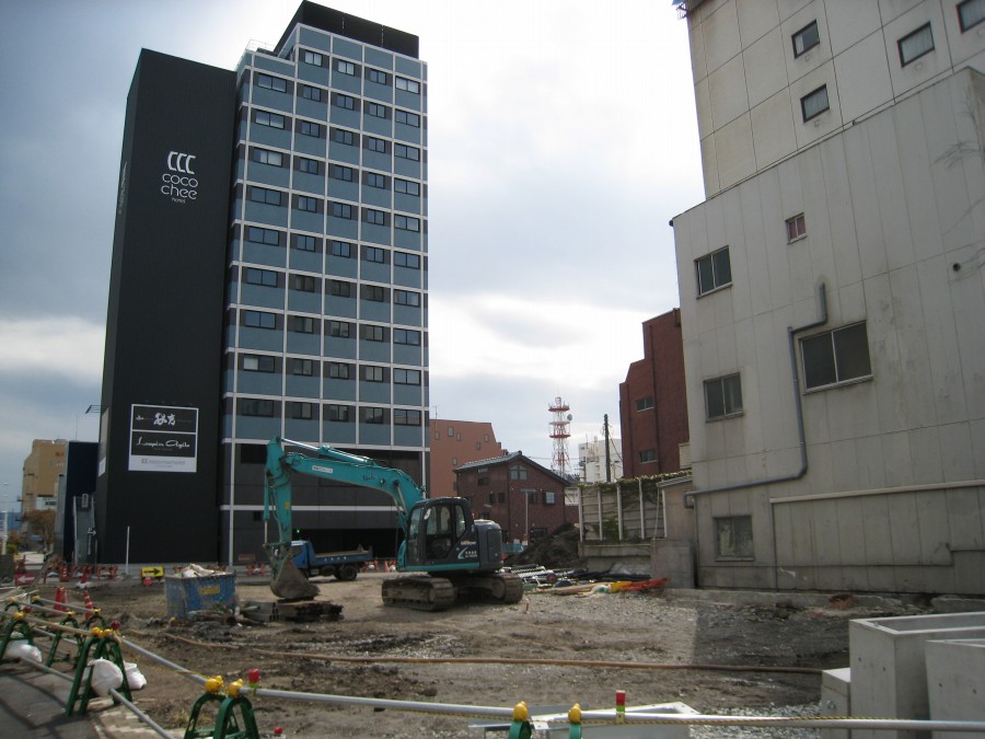 �ʐ^���\�������܂ł��΂炭���҂�������