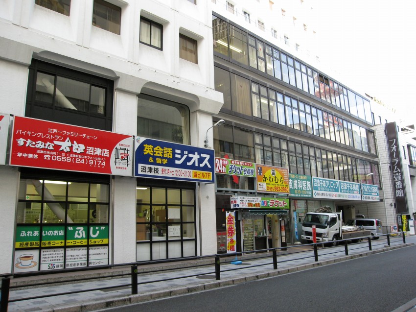 �ʐ^���\�������܂ł��΂炭���҂�������