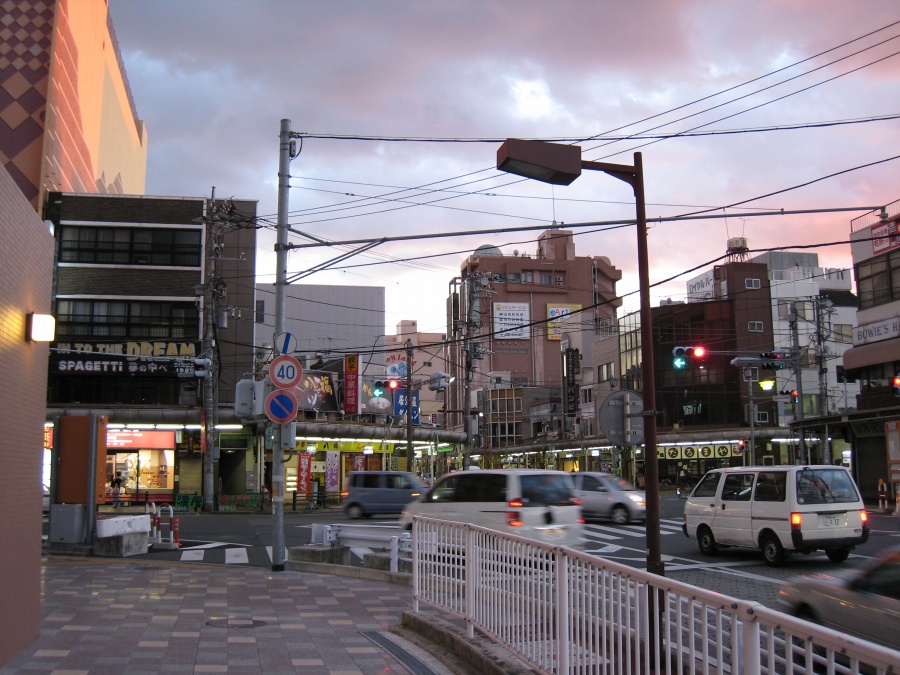 �ʐ^���\�������܂ł��΂炭���҂�������