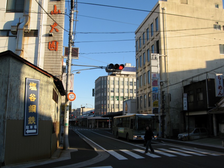 �ʐ^���\�������܂ł��΂炭���҂�������