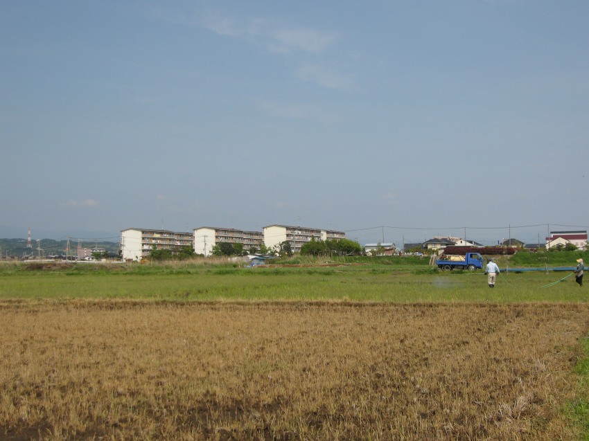 �ʐ^���\�������܂ł��΂炭���҂�������