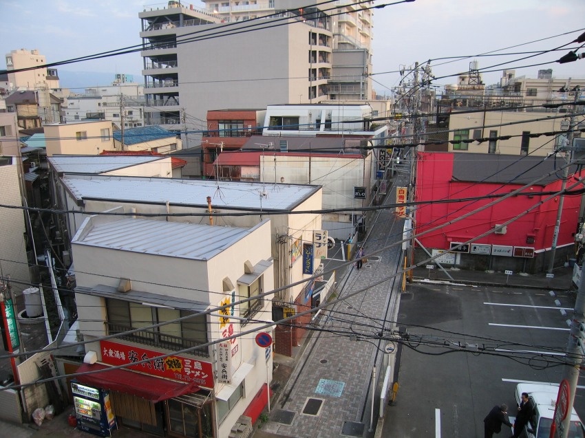 �ʐ^���\�������܂ł��΂炭���҂�������