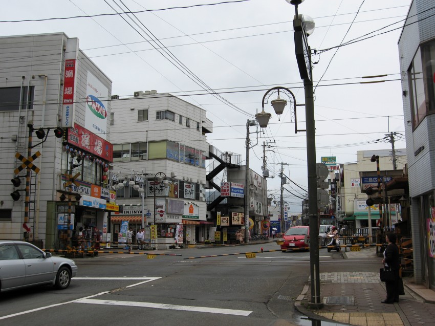 �ʐ^���\�������܂ł��΂炭���҂�������