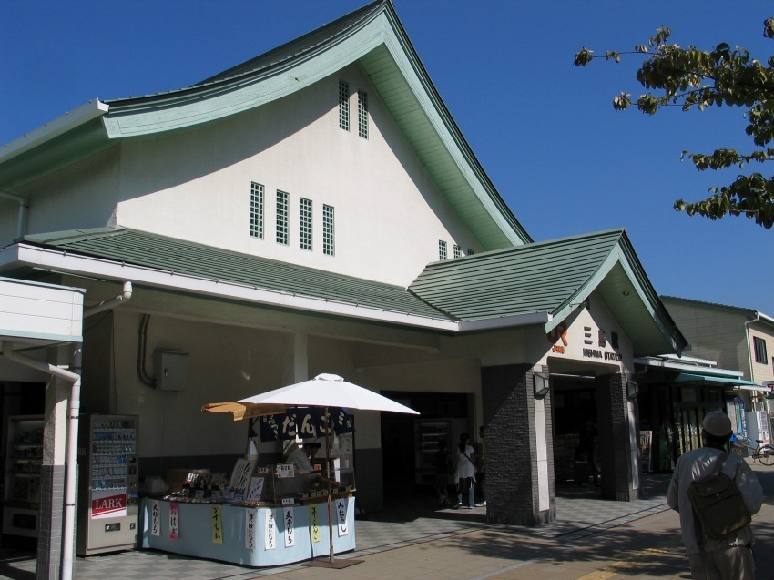 �ʐ^���\�������܂ł��΂炭���҂�������