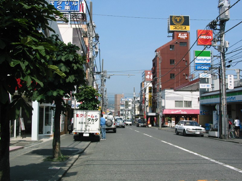 �ʐ^���\�������܂ł��΂炭���҂�������