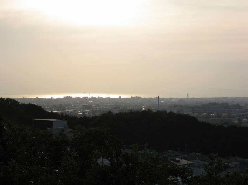 �ʐ^���\�������܂ł��΂炭���҂�������