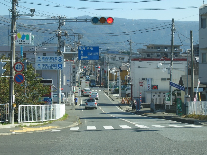 �ʐ^���\�������܂ł��΂炭���҂�������