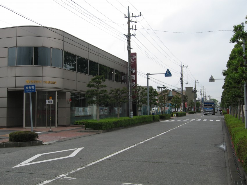 �ʐ^���\�������܂ł��΂炭���҂�������