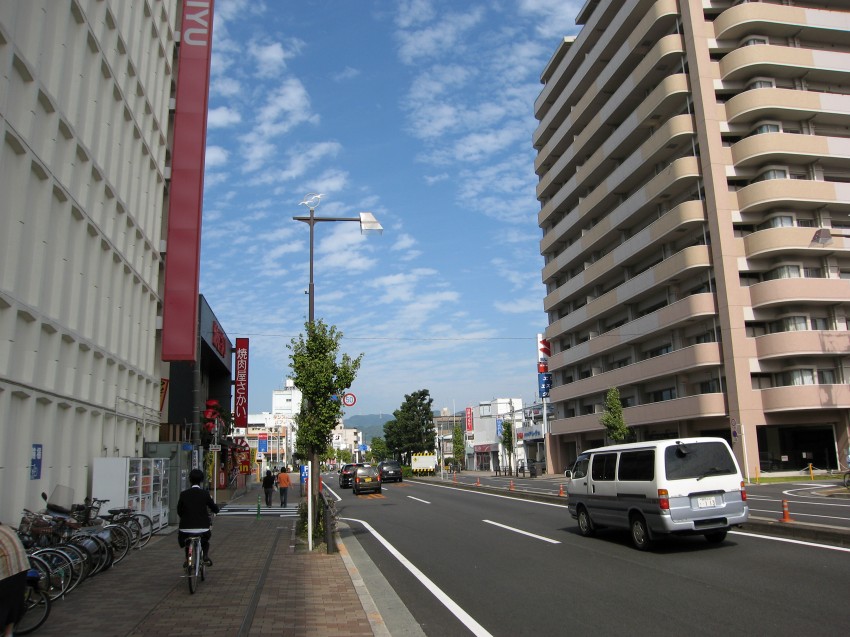 �ʐ^���\�������܂ł��΂炭���҂�������